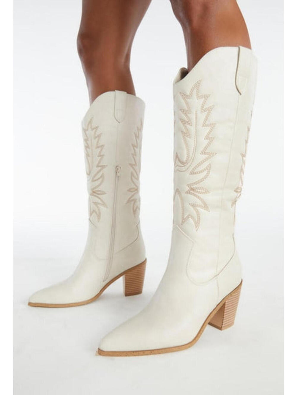Delilah Cowgirl Boots NWOT